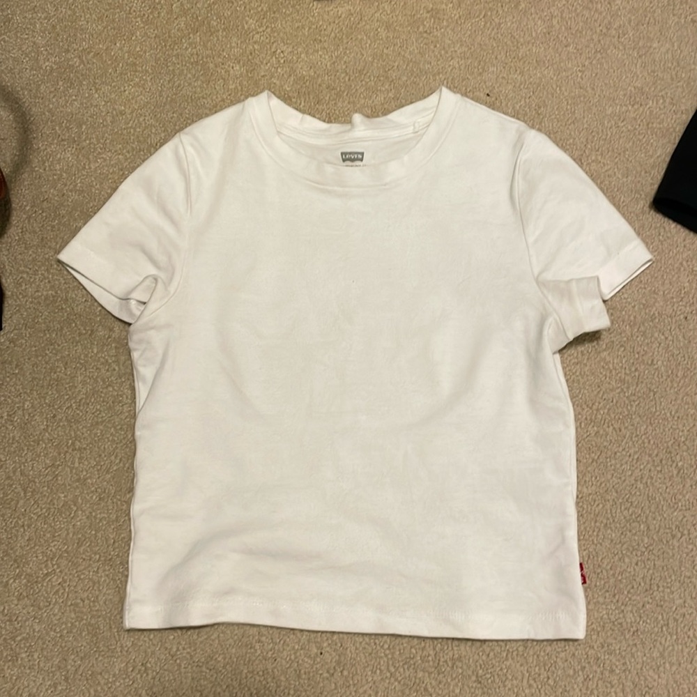 Levi’s Plain White Tee T-Shirt